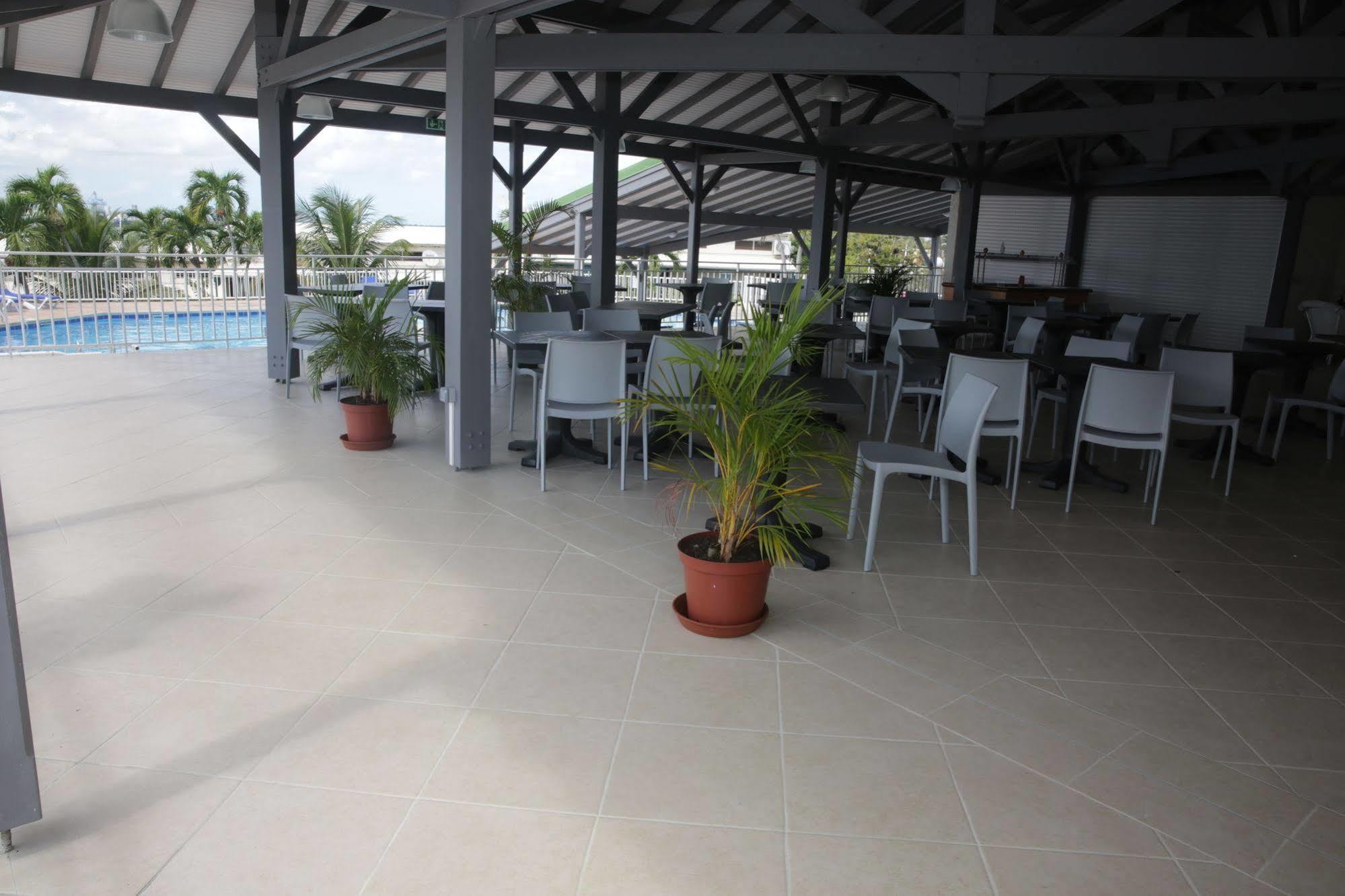 Hotel Village Soleil Le Gosier  Buitenkant foto