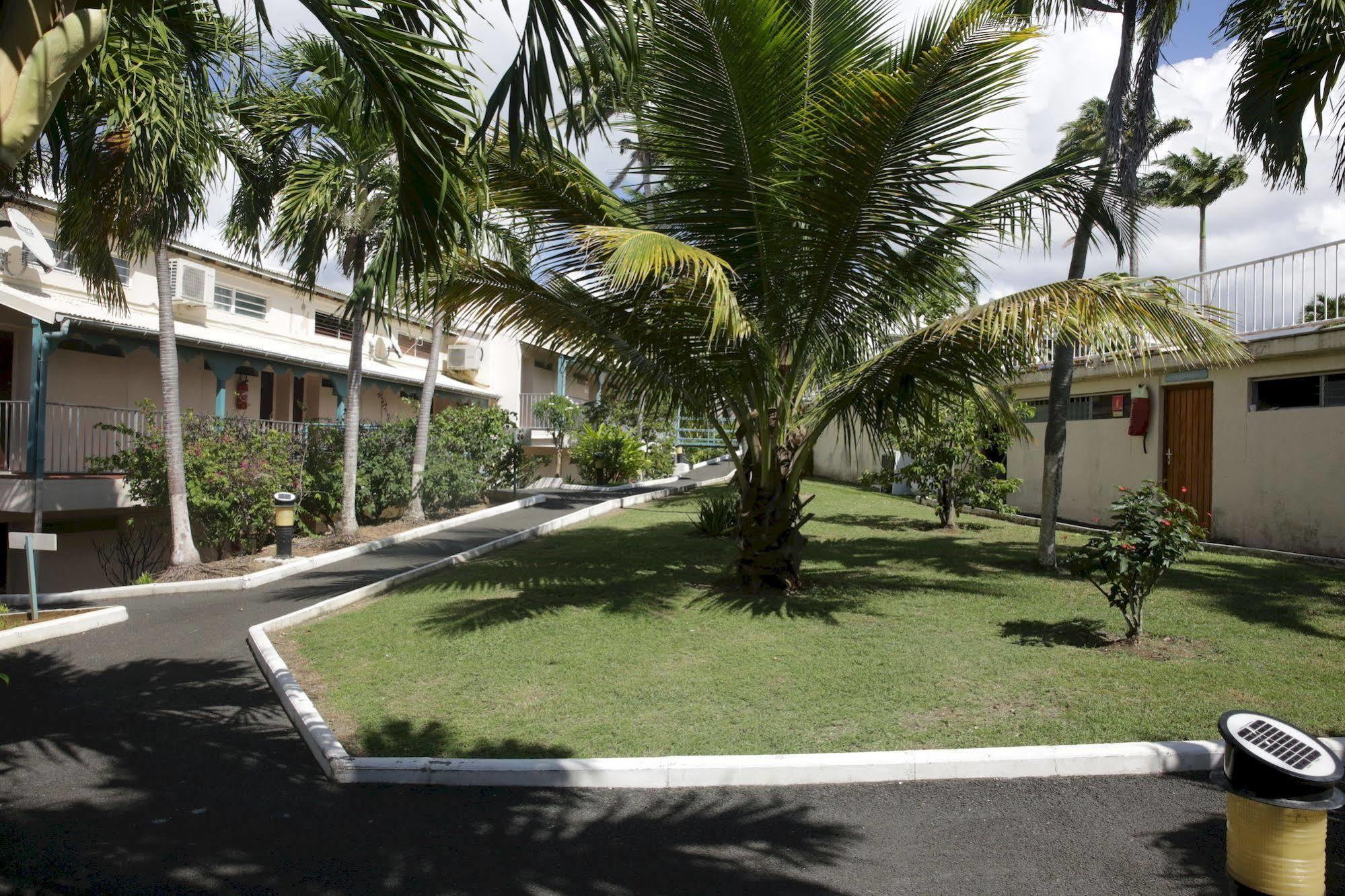 Hotel Village Soleil Le Gosier  Buitenkant foto